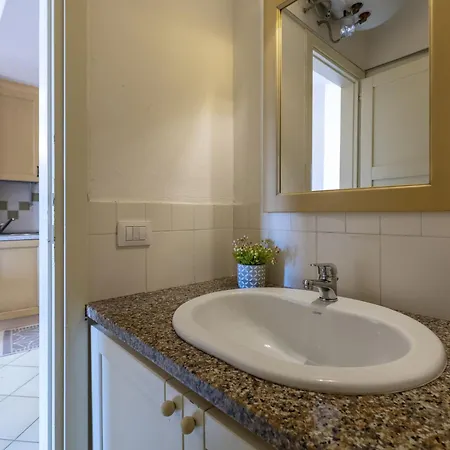 Lina 1512 By Interhome Appartement